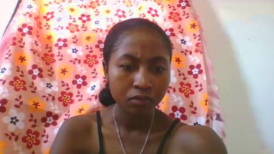 chantale7 live cam on Cam4