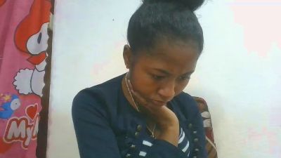 chantale7 live cam on Cam4
