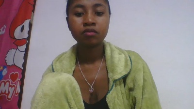 chantale7 live cam on Cam4