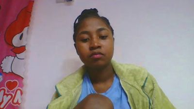 chantale7 live cam on Cam4