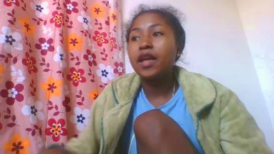 chantale7 live cam on Cam4