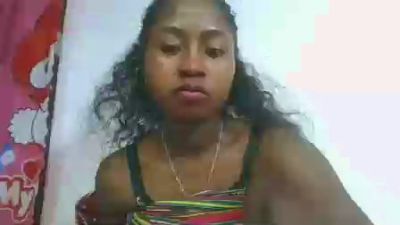 chantale7 live cam on Cam4