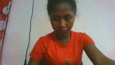 chantale7 live cam on Cam4