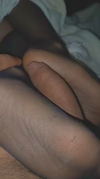 charelle1 live cam on Cam4
