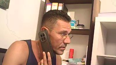 charisma_m35 live cam on Cam4