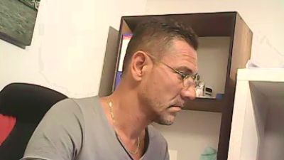 charisma_m35 live cam on Cam4