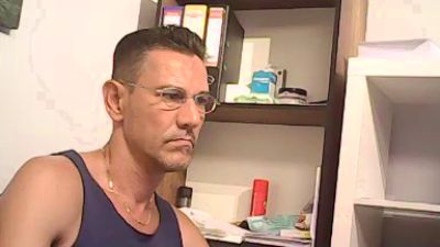 charisma_m35 live cam on Cam4
