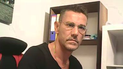 charisma_m35 live cam on Cam4