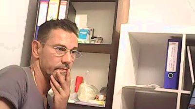charisma_m35 live cam on Cam4