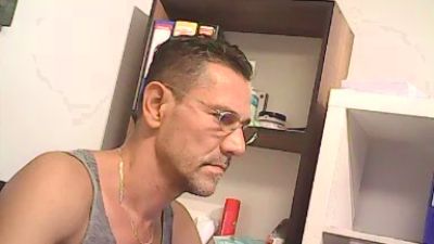 charisma_m35 live cam on Cam4