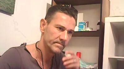 charisma_m35 live cam on Cam4