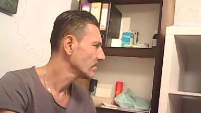 charisma_m35 live cam on Cam4