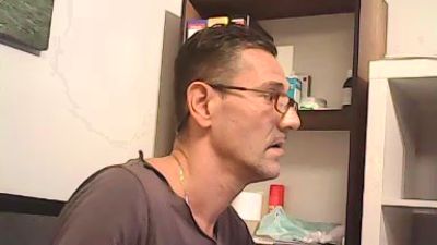 charisma_m35 live cam on Cam4