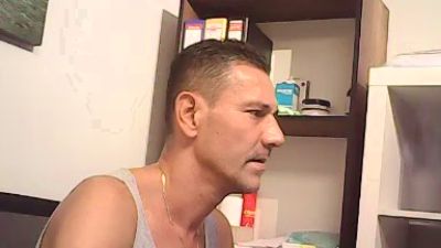 charisma_m35 live cam on Cam4