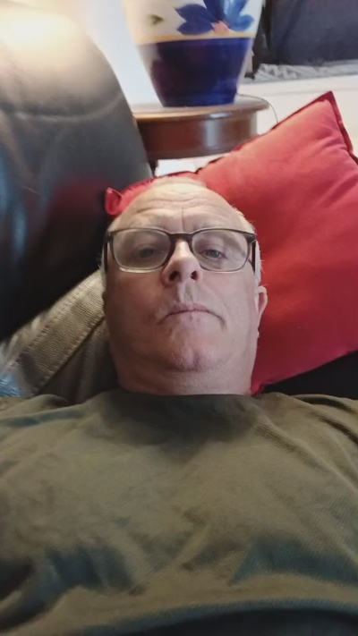 charlemagne186 live cam on Cam4
