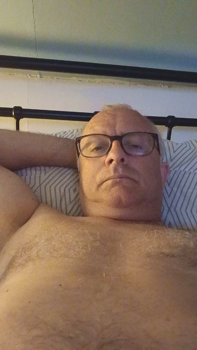 charlemagne186 live cam on Cam4