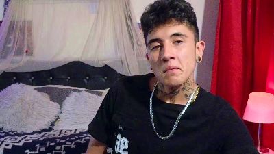 Watch  charlescarter live on Cam4