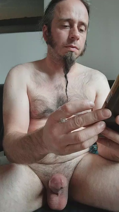charlie21986 live cam on Cam4