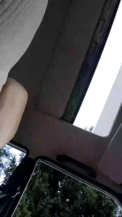 charlie21986 live cam on Cam4