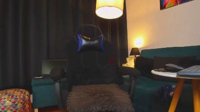 charliebigx1 live cam on Cam4