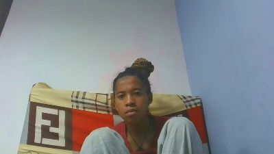 charlinah live cam on Cam4