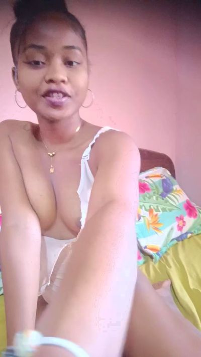 charlne_fun live cam on Cam4