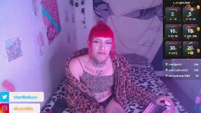 charlotbelucci_ live cam on Cam4