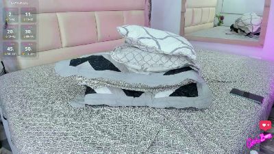 charlote_sweett live cam on Cam4