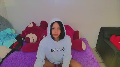 charlotte_0309 live cam on Cam4