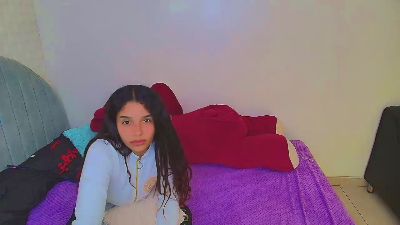 charlotte_0309 live cam on Cam4