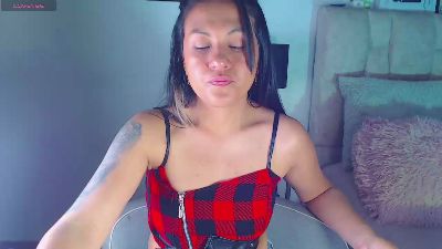 charlotte_10103 live cam on Cam4