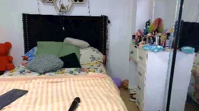 charlotte_218 live cam on Cam4