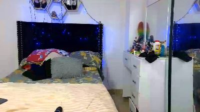 charlotte_218 live cam on Cam4