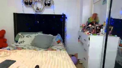 charlotte_218 live cam on Cam4