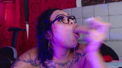 charlotte_brawn live cam on Cam4