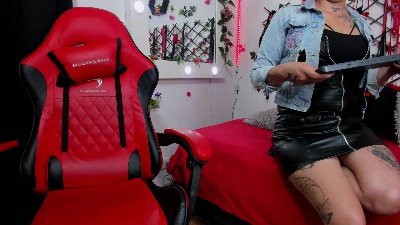charlotte_lovee live cam on Cam4