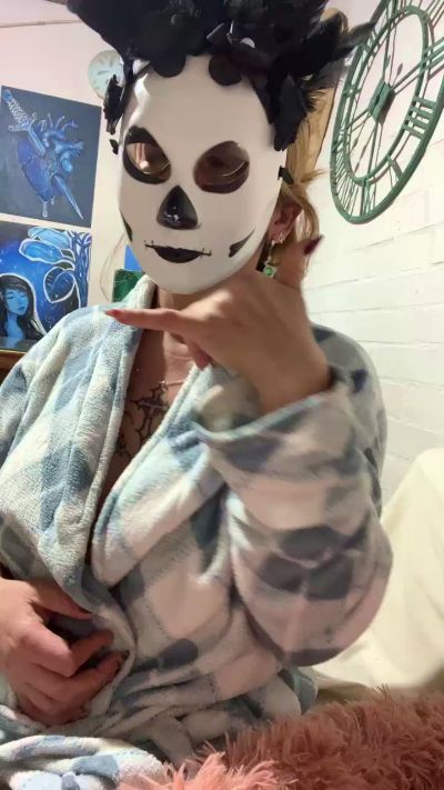 charlotte_milf3 live cam on Cam4