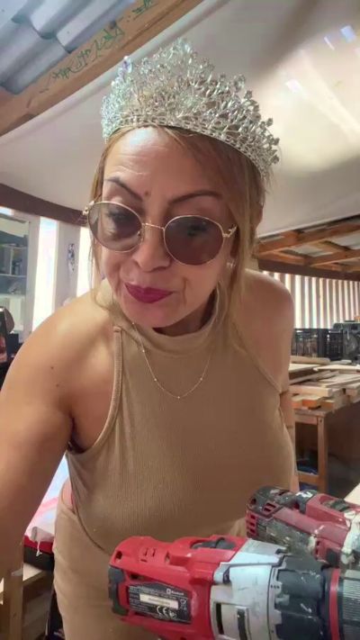 charlotte_milf3 live cam on Cam4