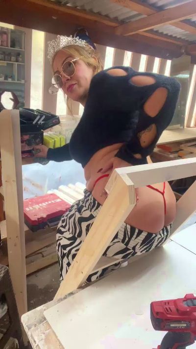 charlotte_milf3 live cam on Cam4