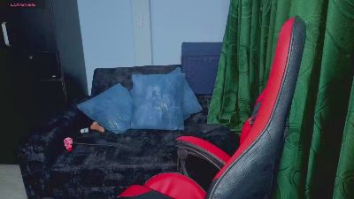 charlottee_love live cam on Cam4