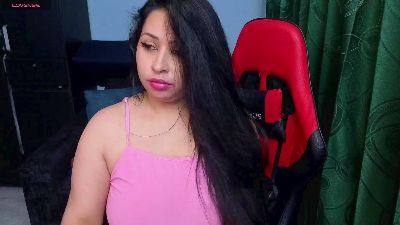charlottee_love live cam on Cam4