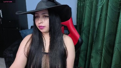 charlottee_love live cam on Cam4