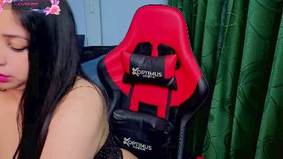 charlottee_love live cam on Cam4
