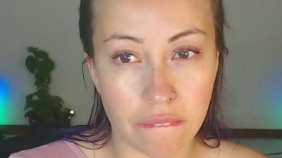 charlottez1 live cam on Cam4