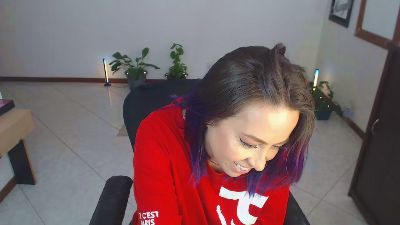 charlottez1 live cam on Cam4