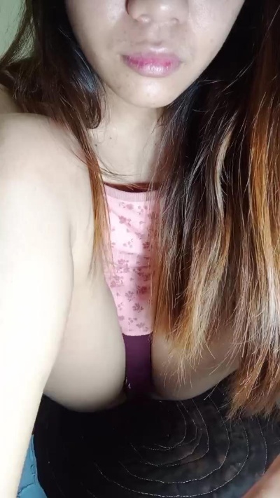 charm_sexy live cam on Cam4