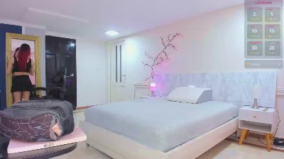 charolbruce_1 live cam on Cam4