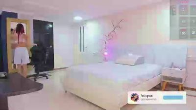 charolbruce_1 live cam on Cam4