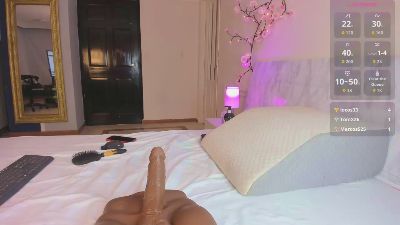 charolbruce_1 live cam on Cam4