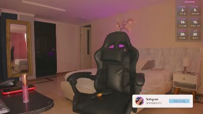 charolbruce_1 live cam on Cam4